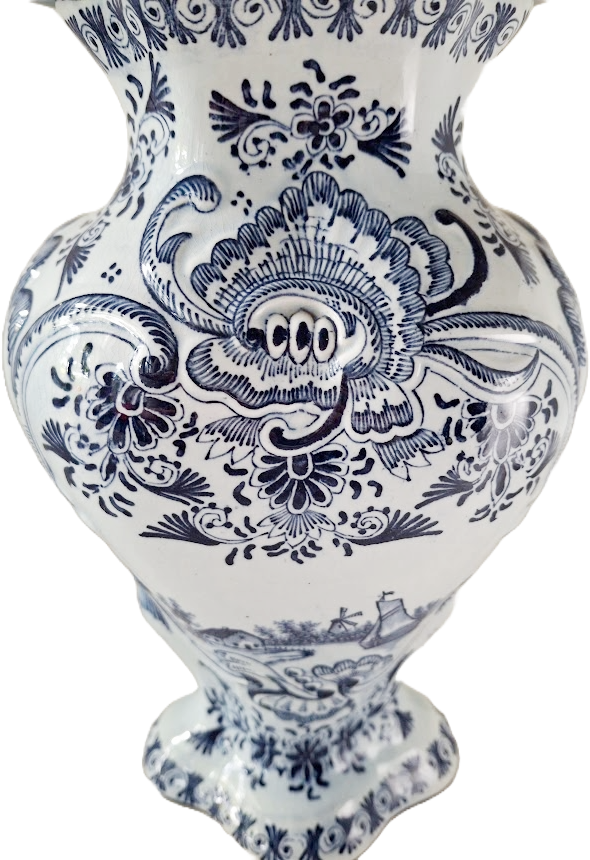 Delft urn with lid ("lockurna"), vintage