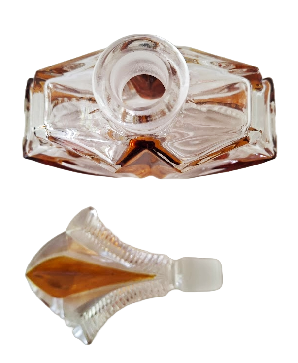 Art déco style perfume bottle in Bleikristall