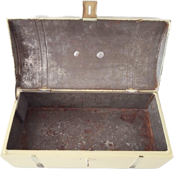 Small antique food storage tin