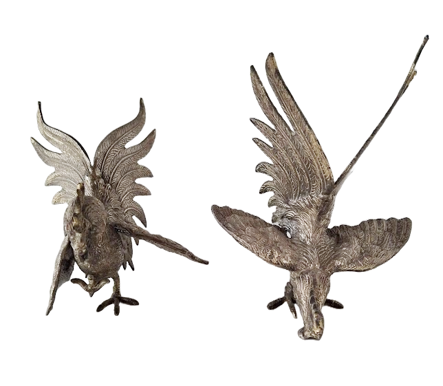 Pair of fighting roosters, vintage